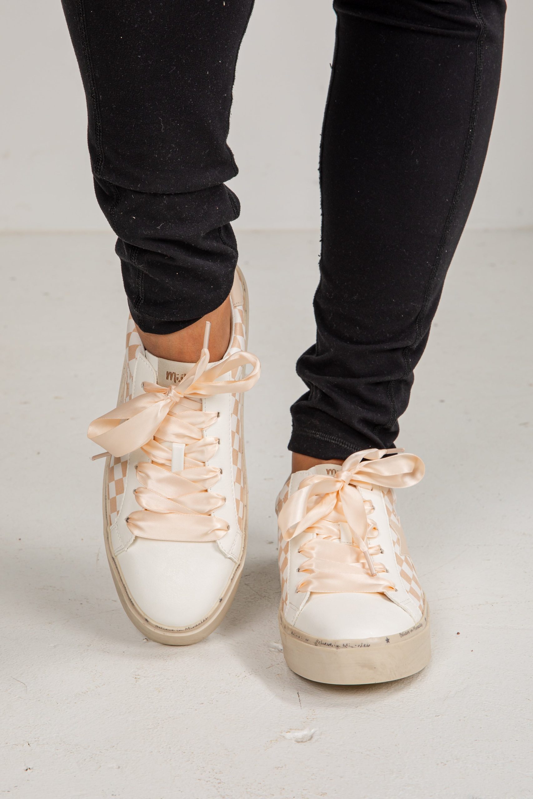 shopdressup_beige_platform_sneakers.jpg