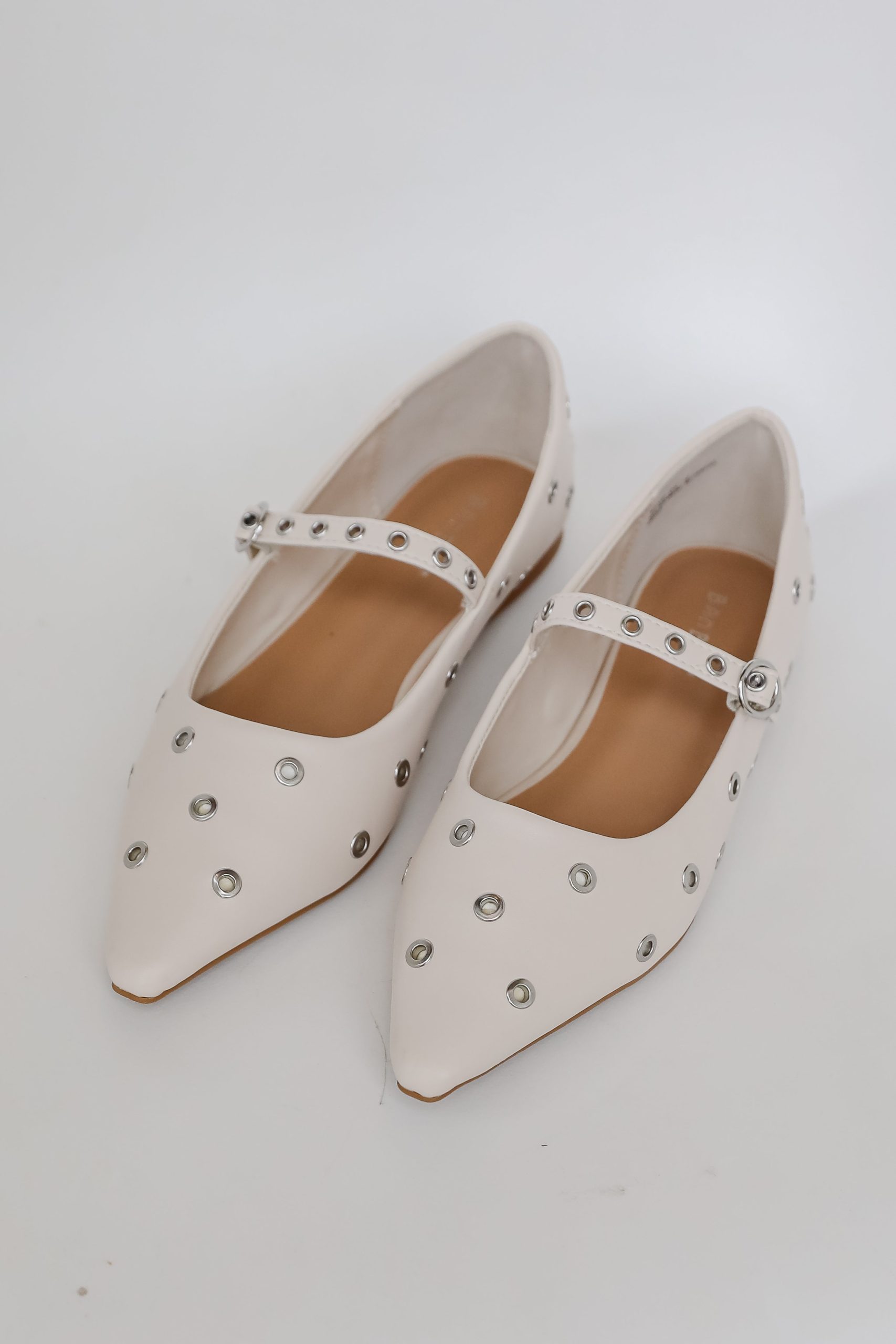 shopdressup_studded_flats-2.jpg